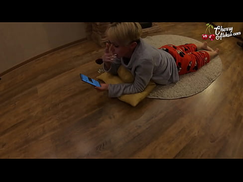 ❤️ クレイジーブロンドは、巨大なディックを吸うとその上にバウンス - アナルセックス ❤️❌ 上質ポルノ ❌️❤