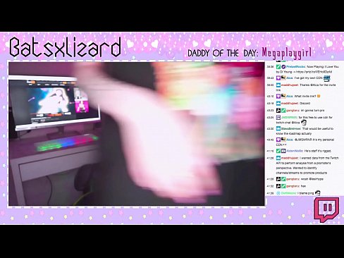 ❤️ ゲーマーがストリームをオフにするのを忘れて、生放送で潮を吹く ❤️❌ 上質ポルノ ❌️❤